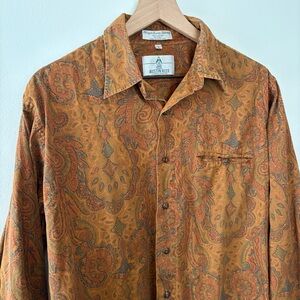 Vintage Austin Reed Men's Paisley Button Down Shirt